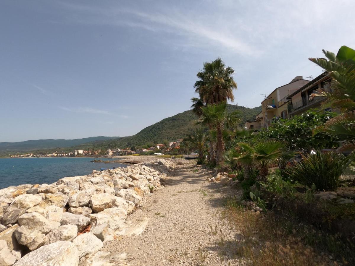 Caronia Marina Terrazza Lungomare 빌라 외부 사진